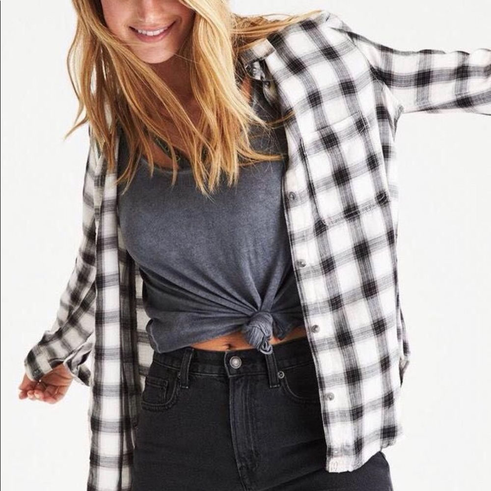 American Eagle - Casual Button Down